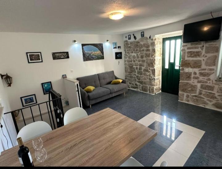 Apartmani Dalmacija Brela Esterno foto
