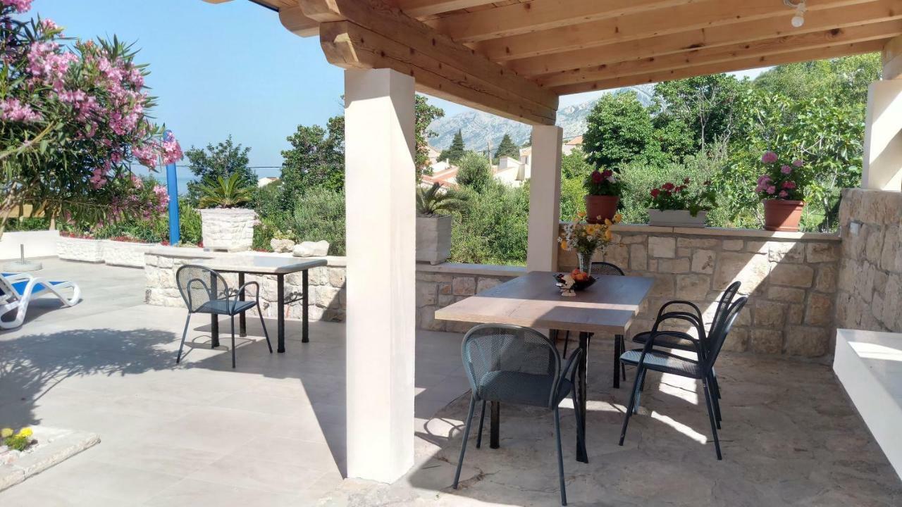 Apartmani Dalmacija Brela Esterno foto