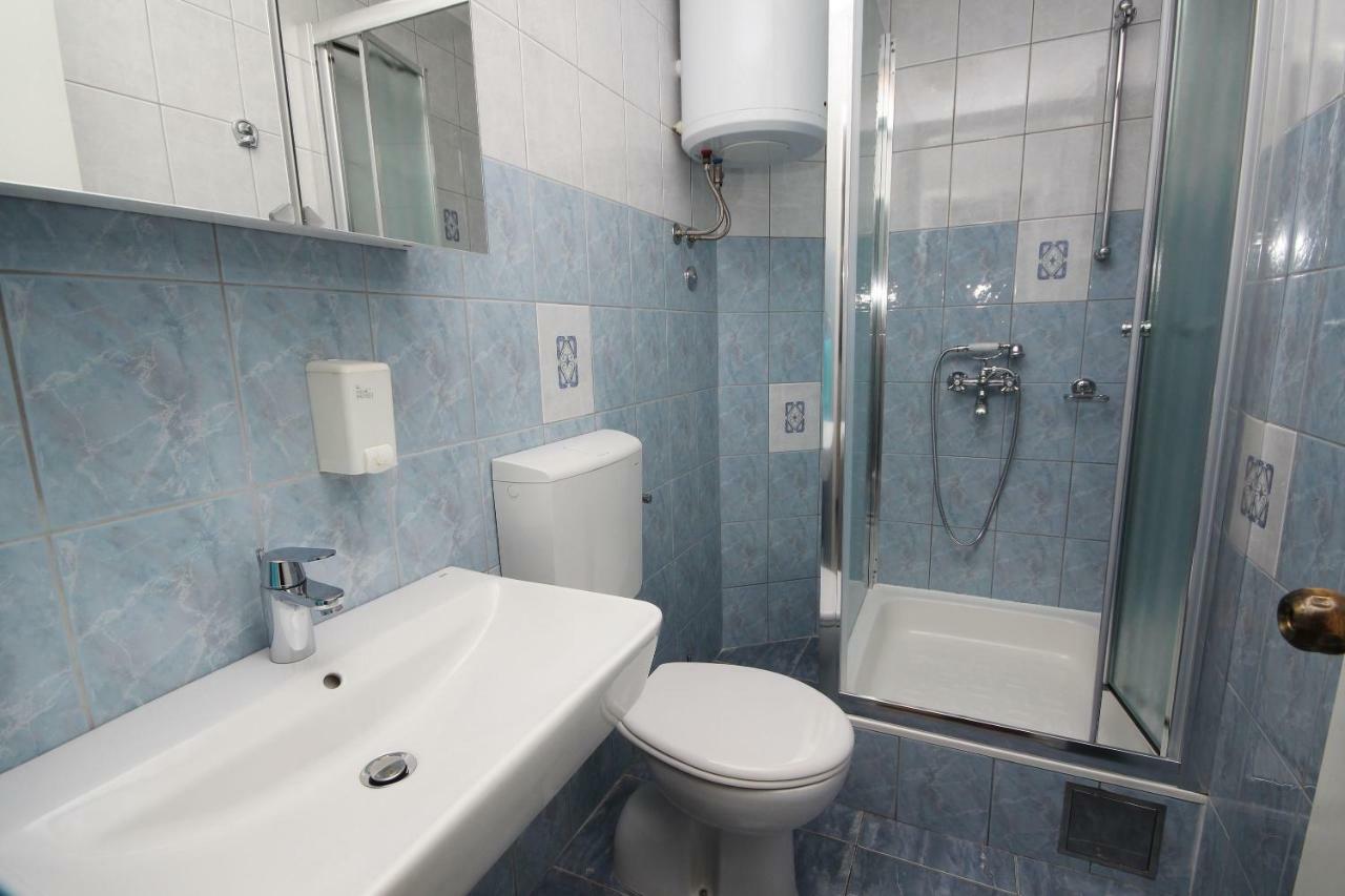 Apartmani Dalmacija Brela Esterno foto