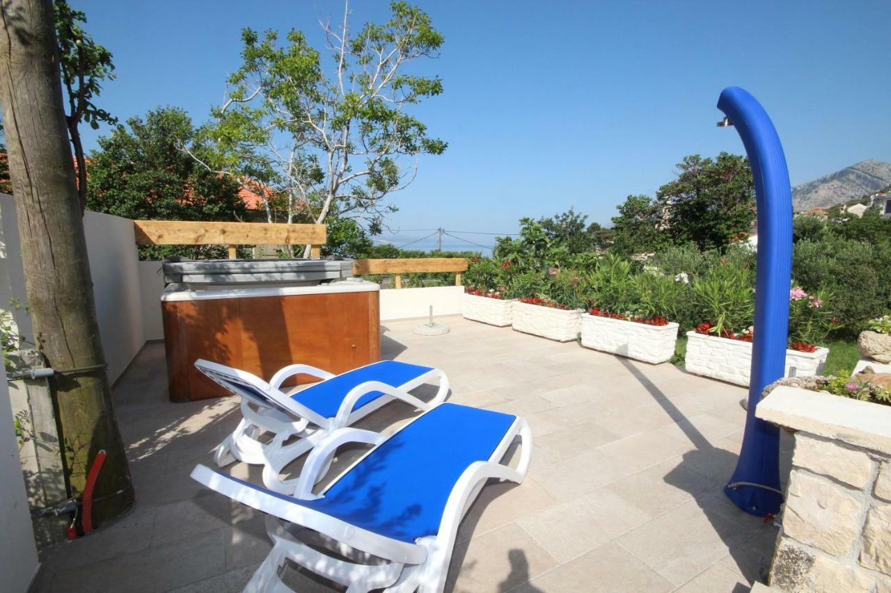 Apartmani Dalmacija Brela Esterno foto