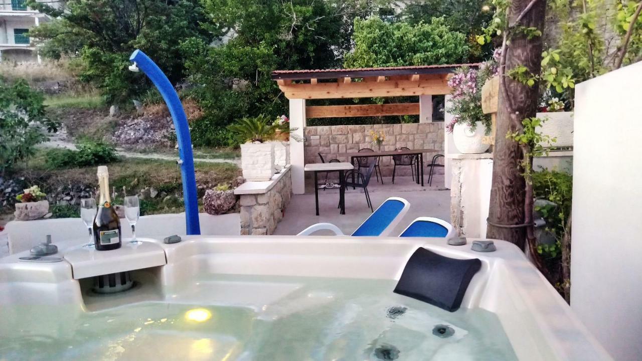 Apartmani Dalmacija Brela Esterno foto